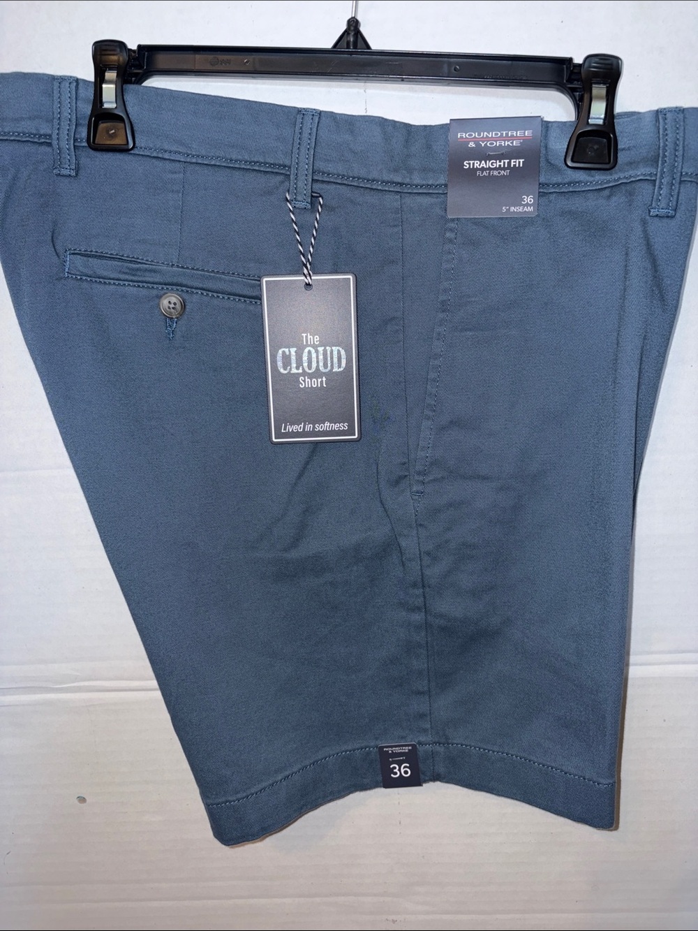 Roundtree & Yorke Men's Flat Front Shorts in Slate Blue